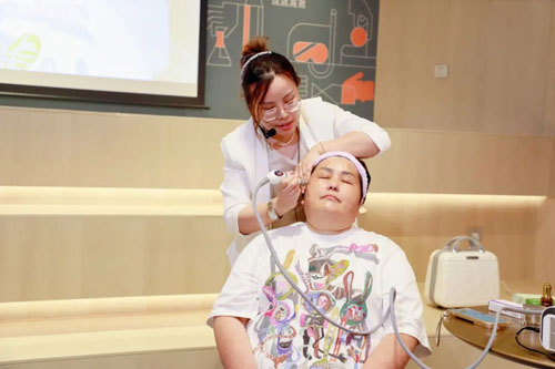 立专则强师不可挡 完美水光仪讲师训练营举行