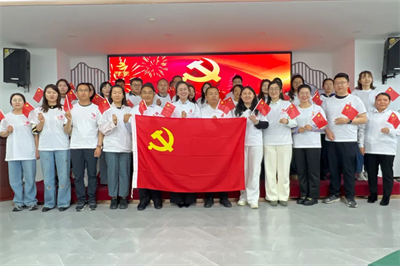 理想华莱党委开展“匠心筑梦·青春力行”主题党日活动