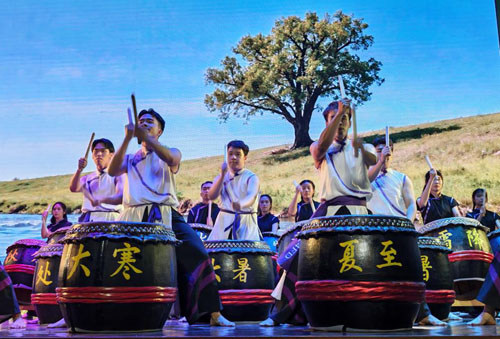 长青中国赞助清华二十四节令鼓社校园公演