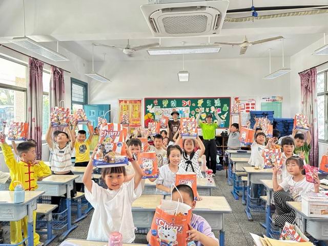 “六一”赴暖三十载 宝健岁岁初心守童真