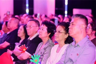 绿之韵邦家博士2026品牌节千人盛典举行