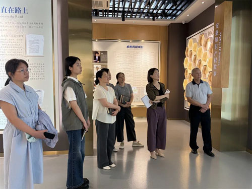 新兴领域党建指导员走帮服座谈会在安惠召开