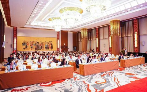 康宝莱亮相第十一届中国肥胖预防控制科学大会，深耕科研驱动科学体重管理