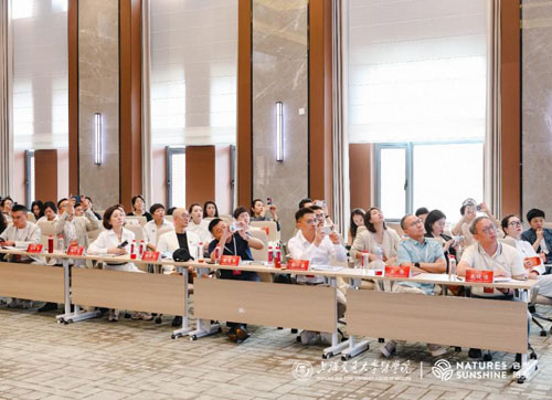 落实健康中国战略,自然阳光联合上海交大医学院发布肠道代谢健康专业白皮书