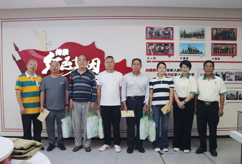 绿之韵集团党委开展“八一”主题慰问活动