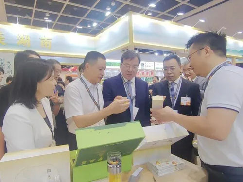 绿之韵胡国安参加第36届香港国际茶展及美食博览会