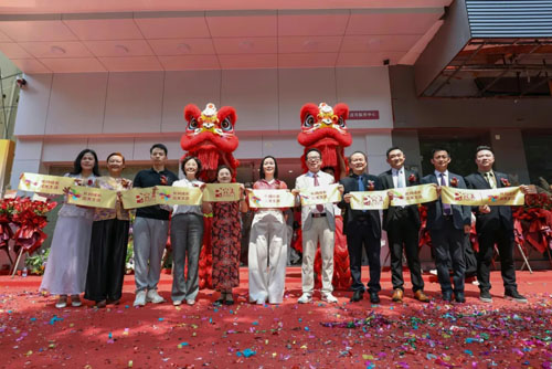 焕新定义生活新范式 完美首家星级体验店启幕