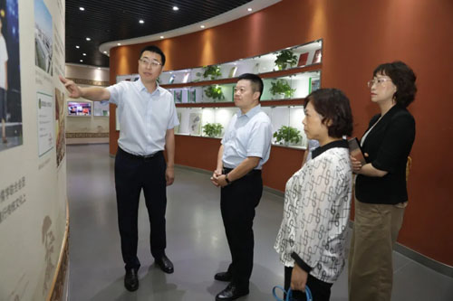 四川省内江市人大常委会副主任到新时代交流