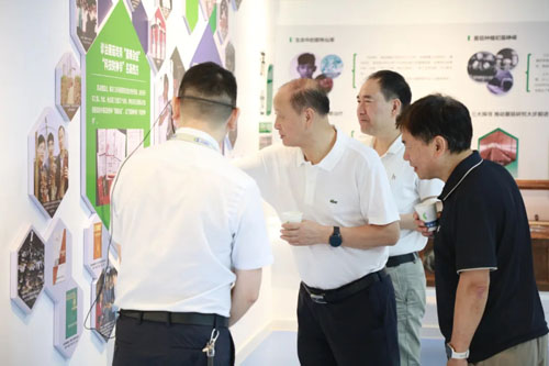 安发高益槐出席第七届中国食用菌产业博览会