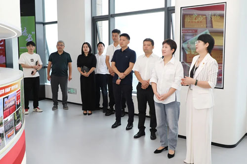 中共长沙开福区委社会工作部部长调研绿之韵