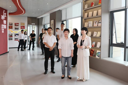 中共长沙开福区委社会工作部部长调研绿之韵