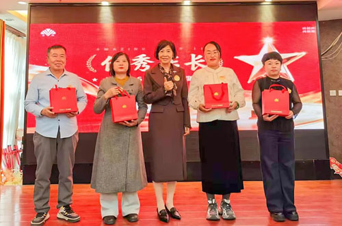 荣格2026第七届健骨公益行暨市场启动会举行